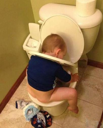 上厕所打瞌睡什么的都难不倒我 上厕所打瞌睡什么的都难不倒我