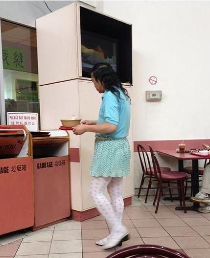 中午吃饭遇到一奇葩大叔 中午吃饭遇到一奇葩大叔