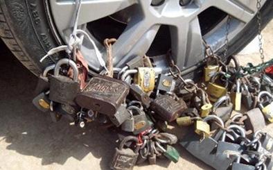 为了防小偷也是费尽心思 为了防小偷也是费尽心思