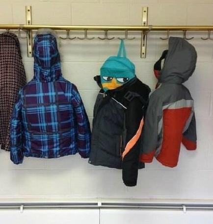 书包放的恰到好处 书包放的恰到好处