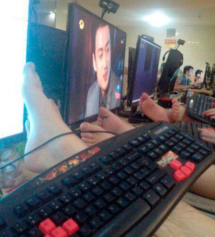 什么时候流行这样上网了 什么时候流行这样上网了