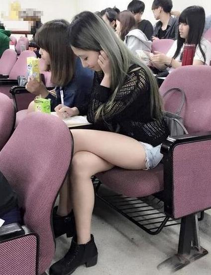 他们说这个学校好不纯洁 他们说这个学校好不纯洁