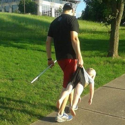 别让老爸带孩子 别让老爸带孩子