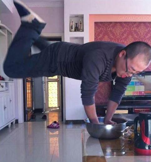 功夫大师的揉面方式 功夫大师的揉面方式