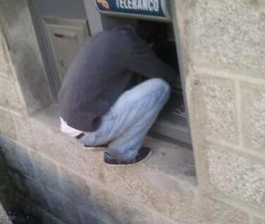 取个钱真费劲 取个钱真费劲