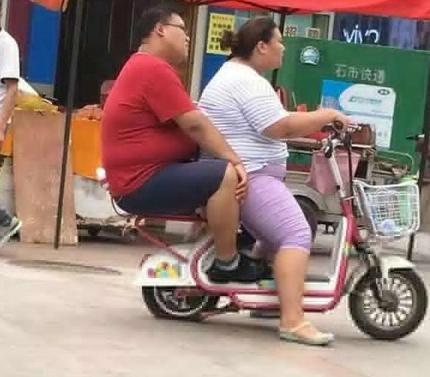 后轮表示压力无限大啊 后轮表示压力无限大啊