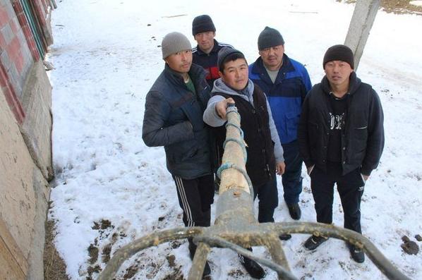 咱们屯里人都是这么自拍的 咱们屯里人都是这么自拍的