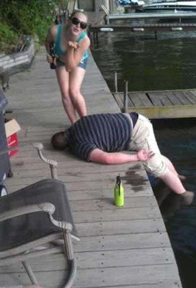 困了哪里都能睡 困了哪里都能睡