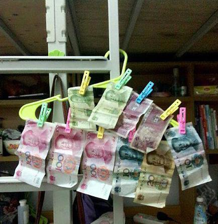 土豪室友又在嗮富了 土豪室友又在嗮富了