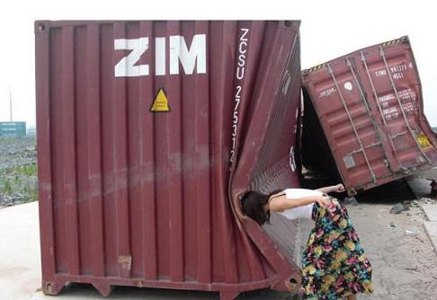 妹纸已经练就少林寺铁头功真传 妹纸已经练就少林寺铁头功真传