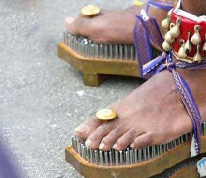 新买的铆钉鞋 新买的铆钉鞋