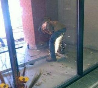 施工不久后传出来烤菊花的味道 施工不久后传出来烤菊花的味道