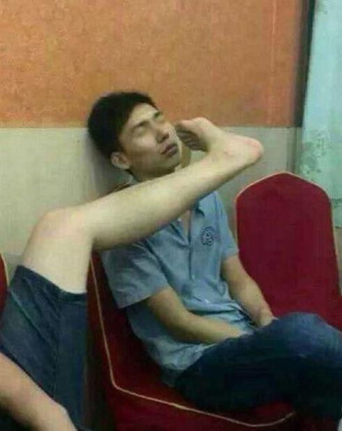 有时候叫醒一个人并不需要张口 有时候叫醒一个人并不需要张口