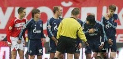 球场是个基情四射的地方 球场是个基情四射的地方