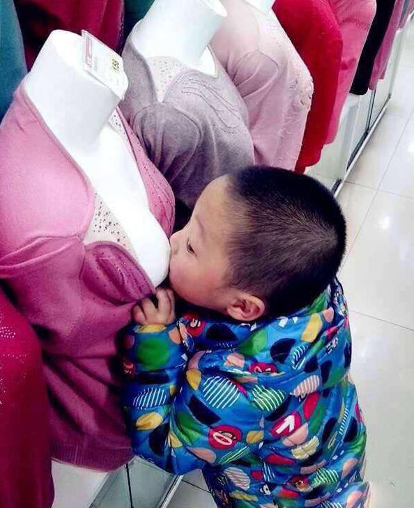 看把这娃饿的 看把这娃饿的