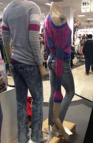 看起来这衣服弹性不错 看起来这衣服弹性不错