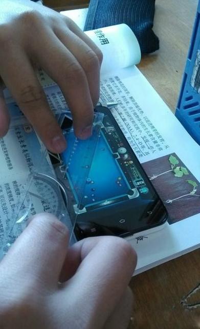 终于知道为啥在手机上打台球总赢不了这逗逼 终于知道为啥在手机上打台球总赢不了这逗逼