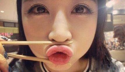 给我也夹一个尝尝 给我也夹一个尝尝