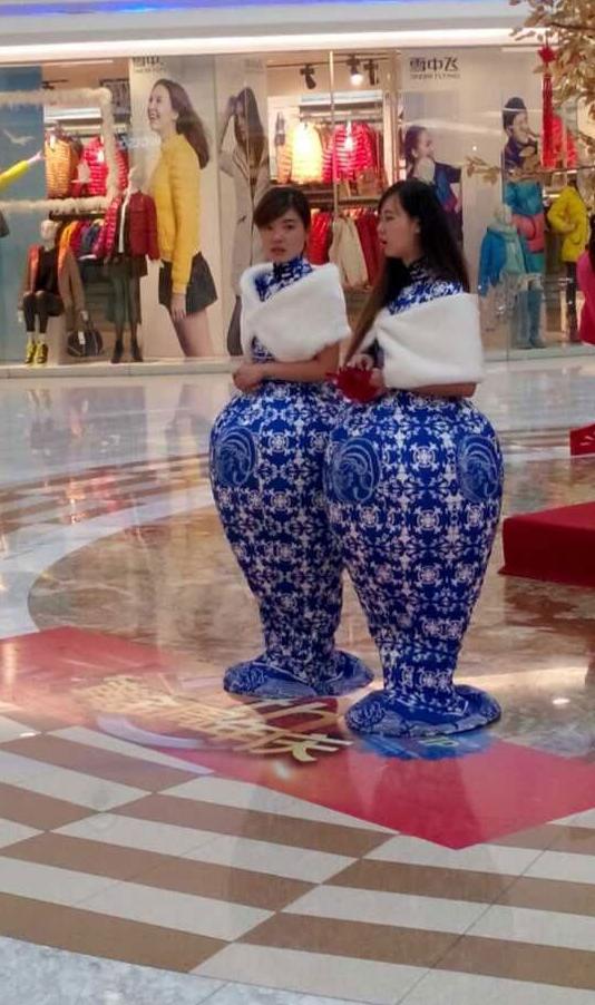 设计师真切的表达了女人就是花瓶的论点 设计师真切的表达了女人就是花瓶的论点