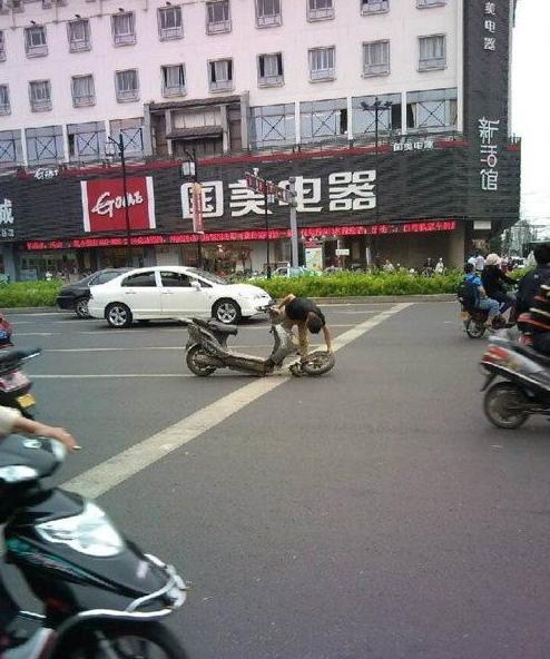 这位兄弟也算是个银才啊 这位兄弟也算是个银才啊