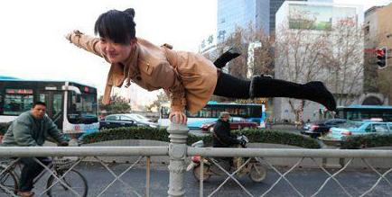 这招式没个几年功夫耍不来 这招式没个几年功夫耍不来