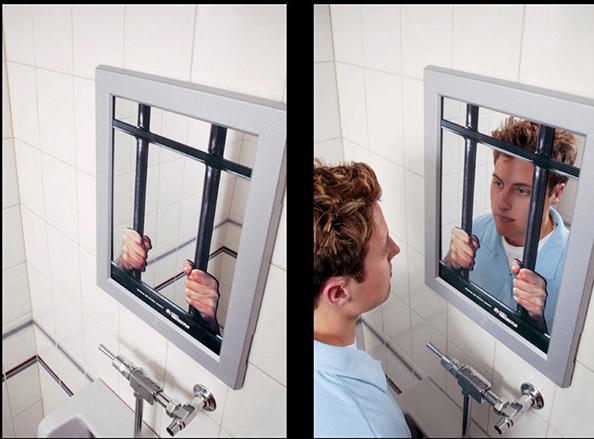 这镜子越看越郁闷 这镜子越看越郁闷