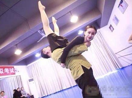 都说这个是最新解锁姿势 都说这个是最新解锁姿势